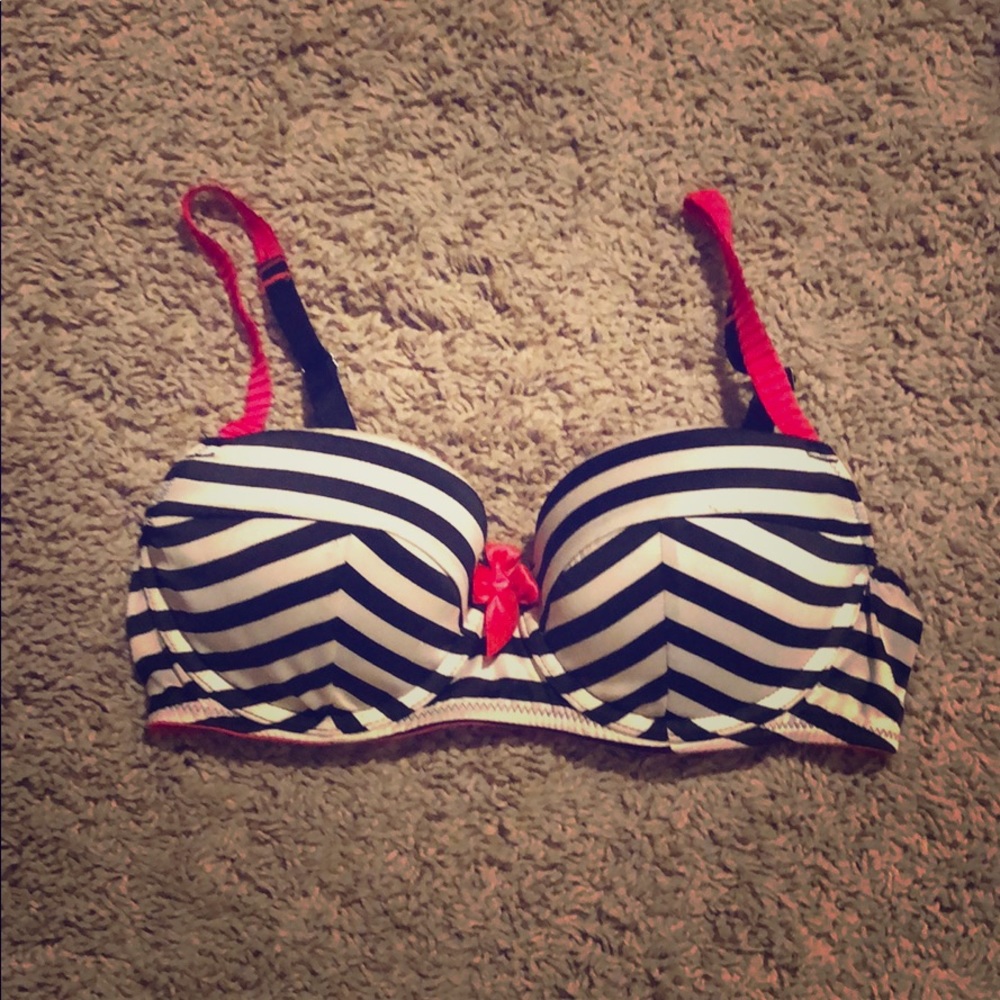 Victoria Secret Bra